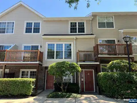 756 Charles, Fort Lee, NJ 07024 — photo 31