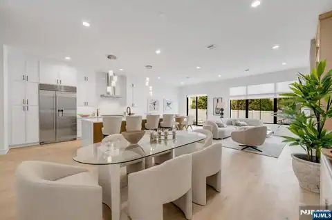 23 Feldman Court, Paramus, NJ 07652 — photo 11