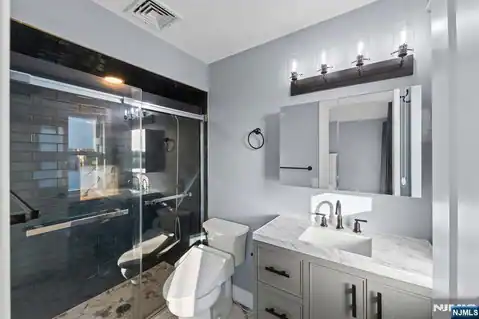 266 Grant Avenue A, Cliffside Park, NJ 07010 — photo 11