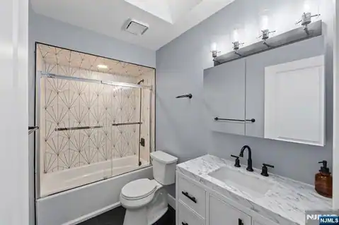 266 Grant Avenue A, Cliffside Park, NJ 07010 — photo 12