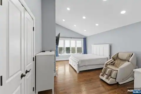 266 Grant Avenue A, Cliffside Park, NJ 07010 — photo 15