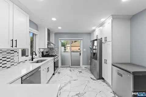 266 Grant Avenue A, Cliffside Park, NJ 07010 — photo 9