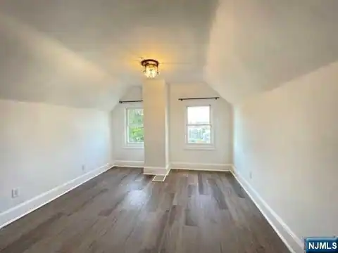 21 Livingston Avenue 2nd fl, Lyndhurst, NJ 07071 — photo 19