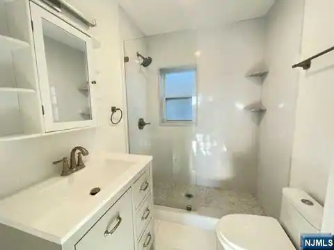 21 Livingston Avenue 2nd fl, Lyndhurst, NJ 07071 — photo 23