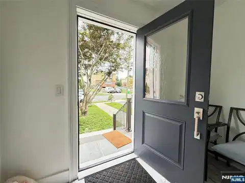 21 Livingston Avenue 2nd fl, Lyndhurst, NJ 07071 — photo 28