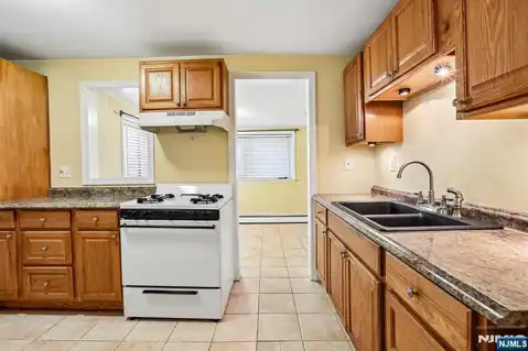 41 Macarthur Avenue, Lodi, NJ 07644 — photo 17