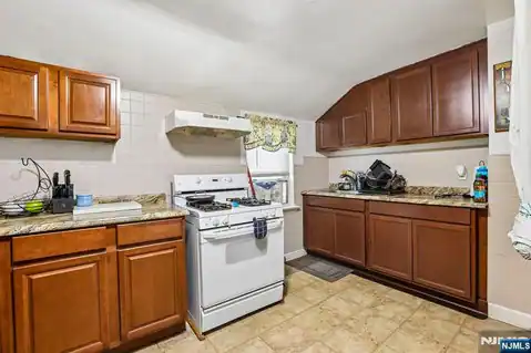 41 Macarthur Avenue, Lodi, NJ 07644 — photo 26