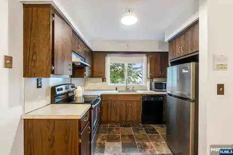 101 Orient Way 2D1, Rutherford, NJ 07070 — photo 15
