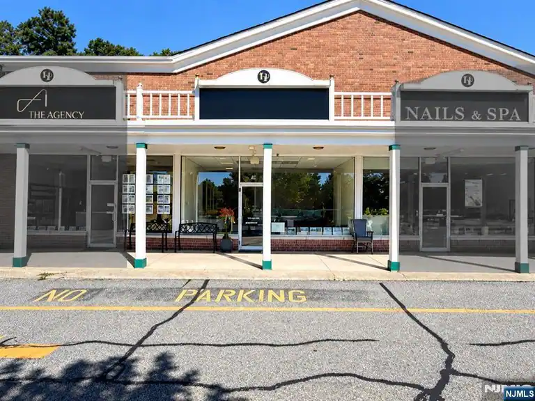 837 Franklin Lake Road 837, Franklin Lakes, NJ 07417