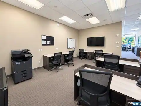 837 Franklin Lake Road 837, Franklin Lakes, NJ 07417 — photo 6