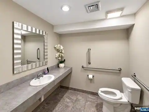 837 Franklin Lake Road 837, Franklin Lakes, NJ 07417 — photo 8