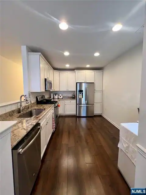81 Autumn Way 20, Montvale, NJ 07645 — photo 6