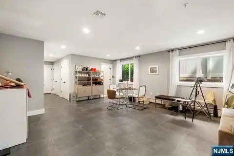 2046 Hoefleys Lane A, Fort Lee, NJ 07024 — photo 23