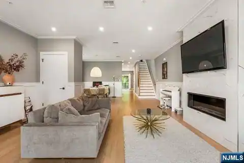 2046 Hoefleys Lane A, Fort Lee, NJ 07024 — photo 4
