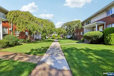 1315 Anderson Avenue 26, Fort Lee, NJ 07024 — photo 2