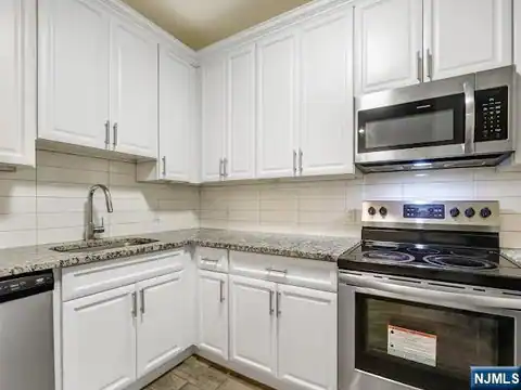 227 Teaneck Road 303, Teaneck, NJ 07666 — photo 3