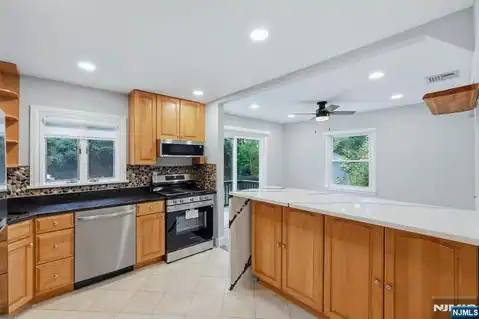158 Morningside Road, Paramus, NJ 07652 — photo 6
