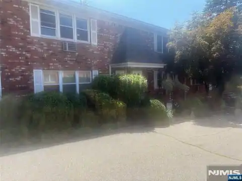 506 Wanaque Avenue F6, Pompton Lakes, NJ 07442 — photo 2