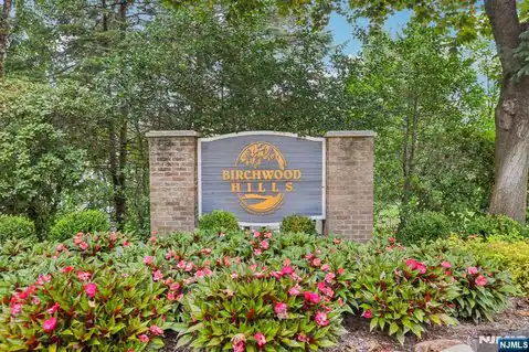 438 Santiago Court, Mahwah, NJ 07430 — photo 3