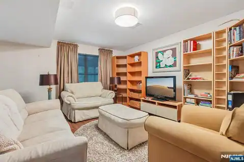 438 Santiago Court, Mahwah, NJ 07430 — photo 38