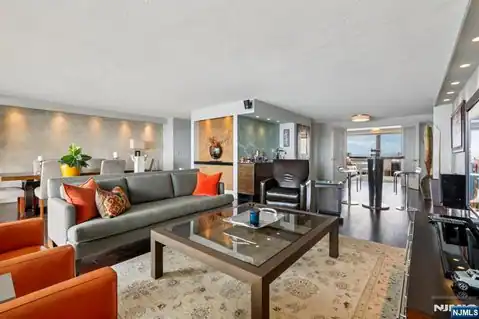 1500 Palisade Avenue 27C, Fort Lee, NJ 07024 — photo 9