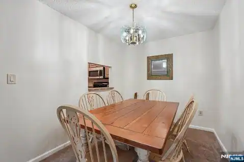 945 Juniper Way, Mahwah, NJ 07430 — photo 10
