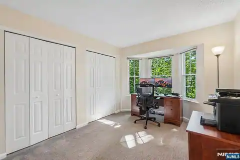 945 Juniper Way, Mahwah, NJ 07430 — photo 17