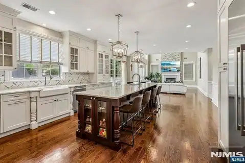 196 Haase Avenue, Paramus, NJ 07652 — photo 16