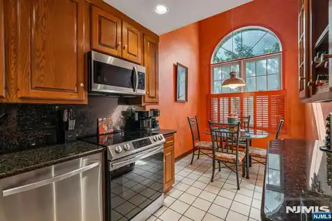 189 Grandview Lane, Mahwah, NJ 07430 — photo 10