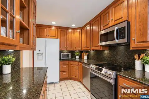 189 Grandview Lane, Mahwah, NJ 07430 — photo 9