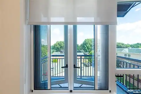 51 Queen Anne Road 305, Bogota, NJ 07603 — photo 10