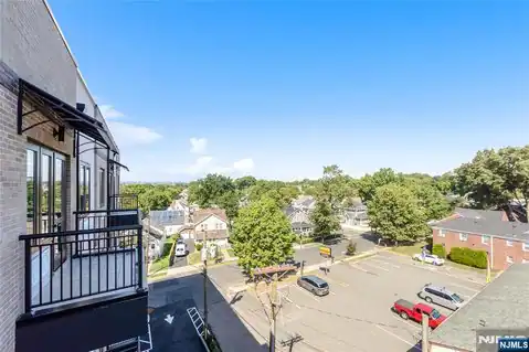 51 Queen Anne Road 305, Bogota, NJ 07603 — photo 11