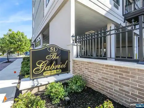 51 Queen Anne Road 305, Bogota, NJ 07603 — photo 16