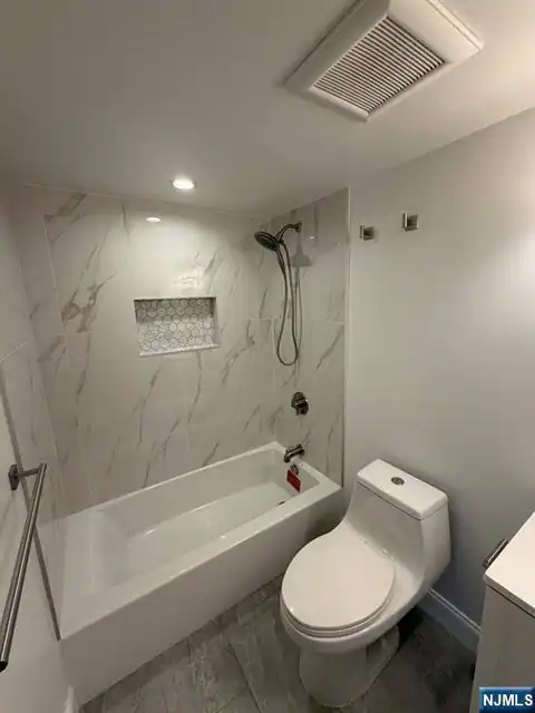 200 Grand Cove Way 3H, Edgewater, NJ 07020 — photo 13
