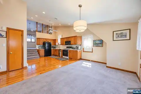 214 Newark Avenue, Lyndhurst, NJ 07071 — photo 2