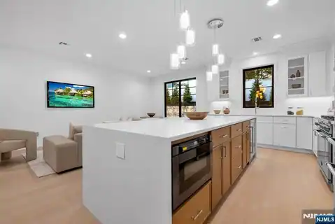 9 Fey Place, Oradell, NJ 07649 — photo 7