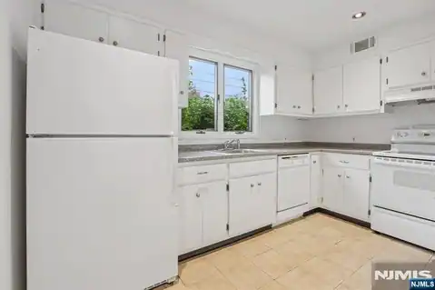 5 Jefferson Street 1, Clifton, NJ 07014 — photo 12