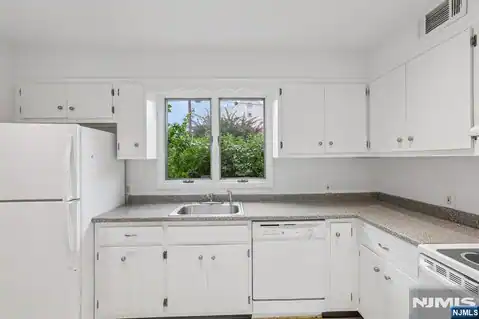 5 Jefferson Street 1, Clifton, NJ 07014 — photo 15