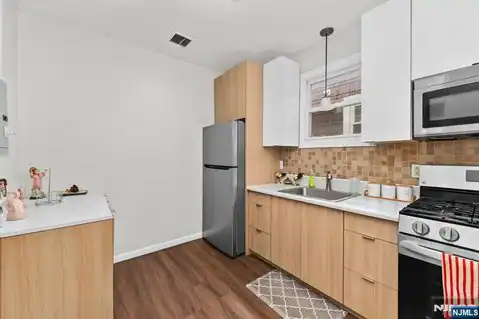 223 Devon Street 2, Kearny, NJ 07032 — photo 2