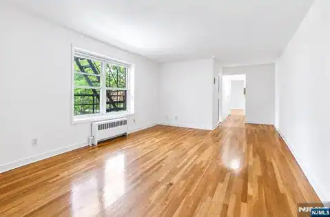 2320 Linwood Avenue 3F, Fort Lee, NJ 07024 — photo 3