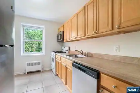 2320 Linwood Avenue 3F, Fort Lee, NJ 07024 — photo 7