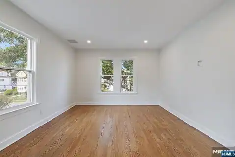 172 Boiling Springs Avenue, East Rutherford, NJ 07073 — photo 23