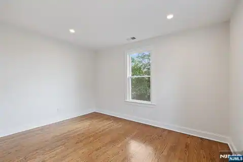 172 Boiling Springs Avenue, East Rutherford, NJ 07073 — photo 27