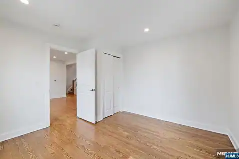172 Boiling Springs Avenue, East Rutherford, NJ 07073 — photo 28