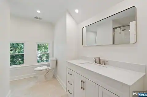 172 Boiling Springs Avenue, East Rutherford, NJ 07073 — photo 34