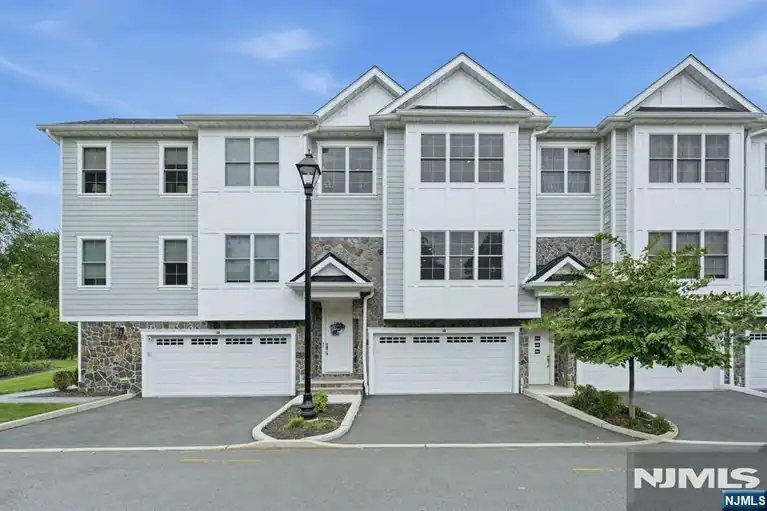 110 Mason Court 5A, Haworth, NJ 07641