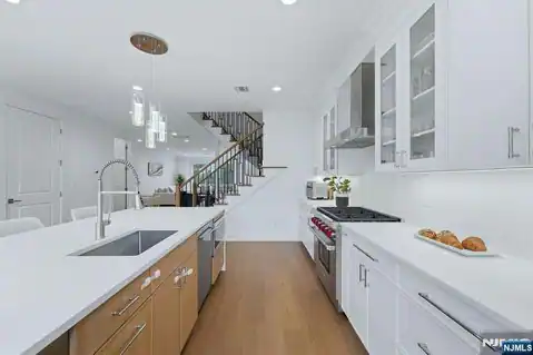 110 Mason Court 5A, Haworth, NJ 07641 — photo 18