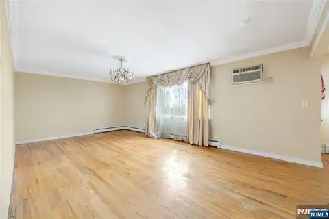 261 10th Street, Palisades Park, NJ 07650 — photo 17