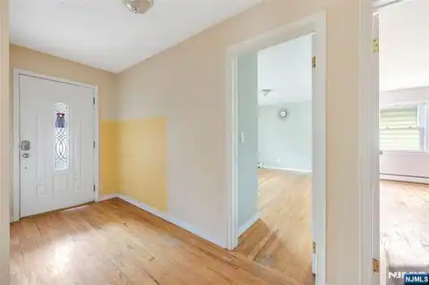 261 10th Street, Palisades Park, NJ 07650 — photo 19