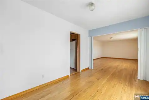 261 10th Street, Palisades Park, NJ 07650 — photo 31